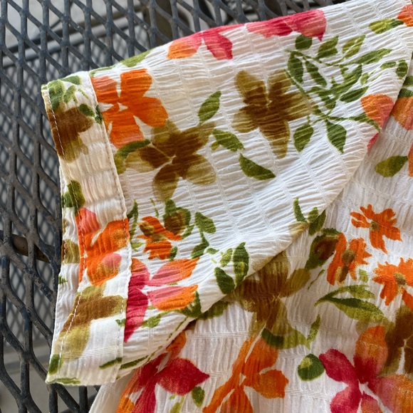 Rebecca Malone floral & white blouse - Picture 3 of 3